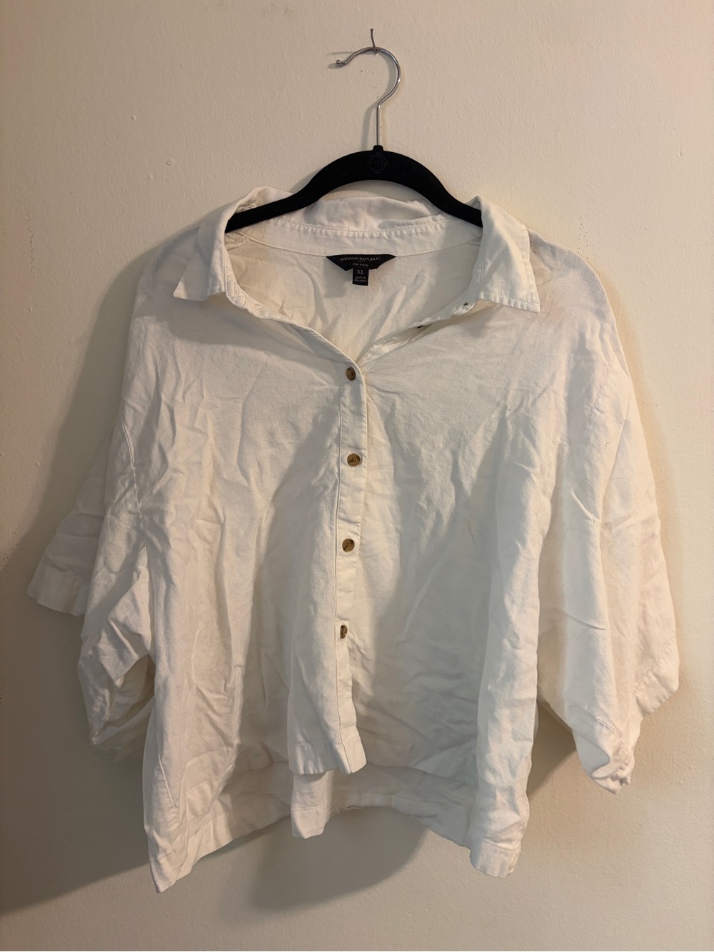 Banana Republic White Button-Down Collared Shirt